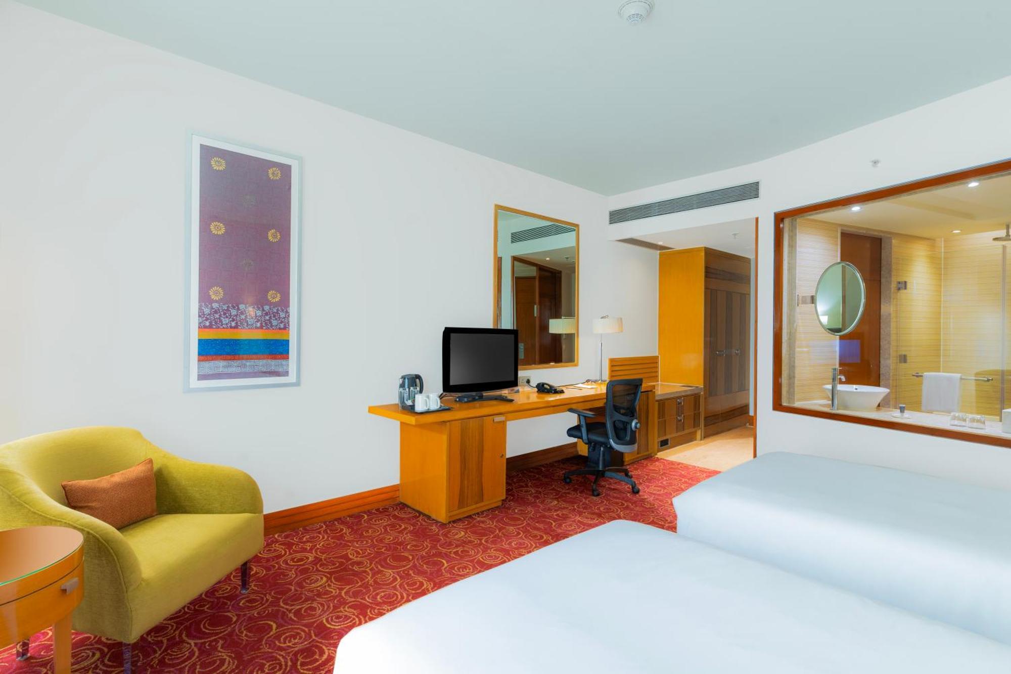 คอร์ตยาร์ด ไฮเดอราบัด Hotel ภายนอก รูปภาพ