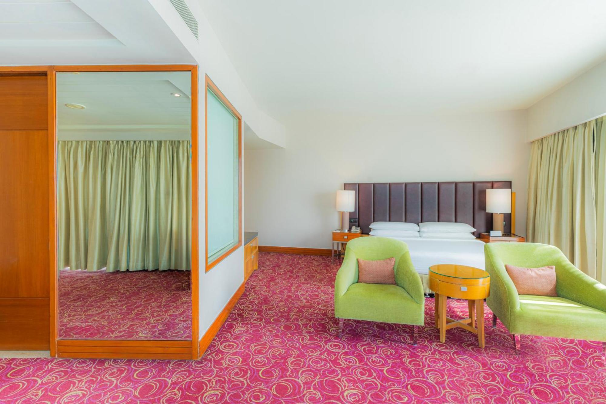 คอร์ตยาร์ด ไฮเดอราบัด Hotel ภายนอก รูปภาพ