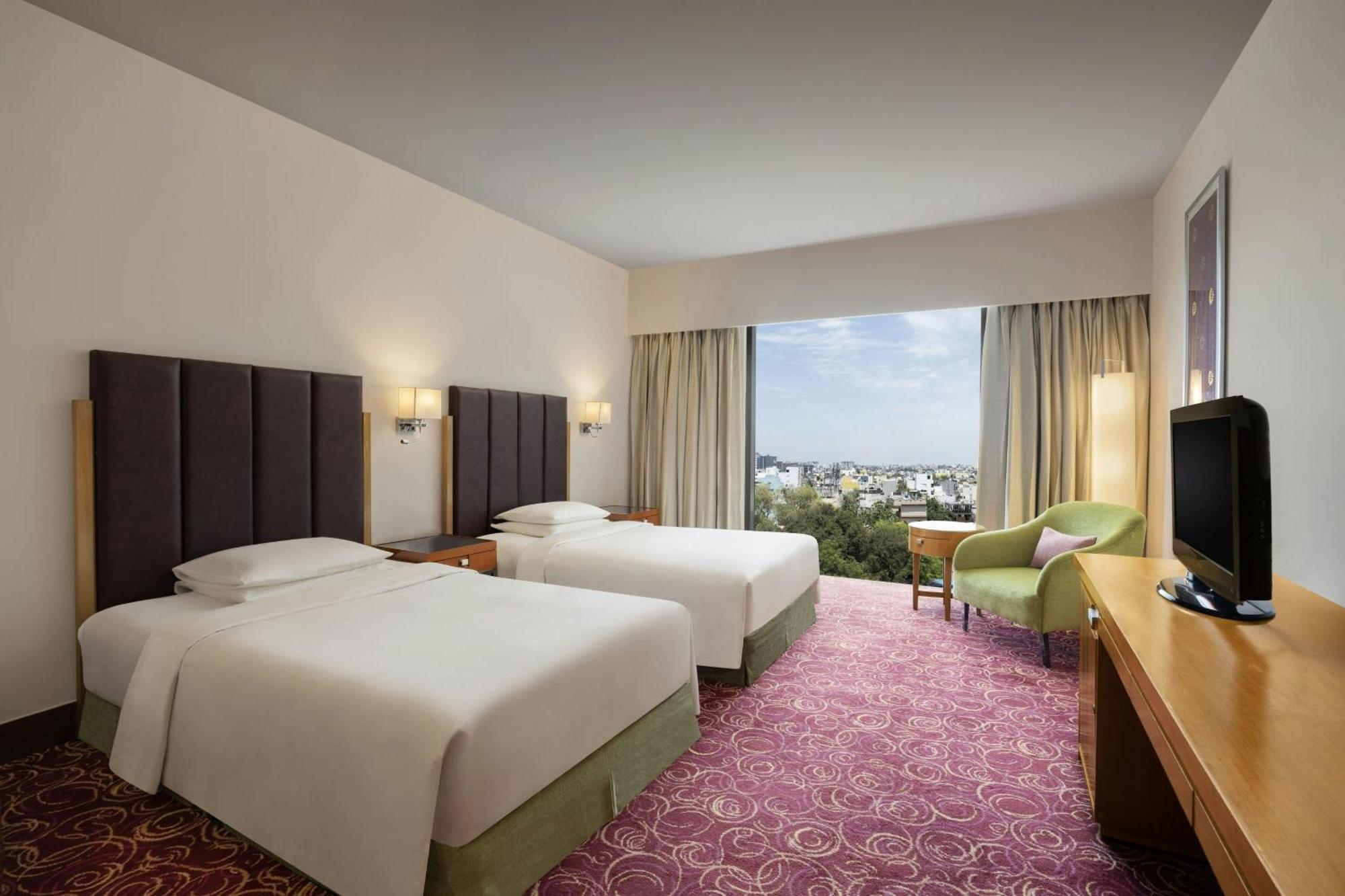 คอร์ตยาร์ด ไฮเดอราบัด Hotel ภายนอก รูปภาพ Deluxe Room