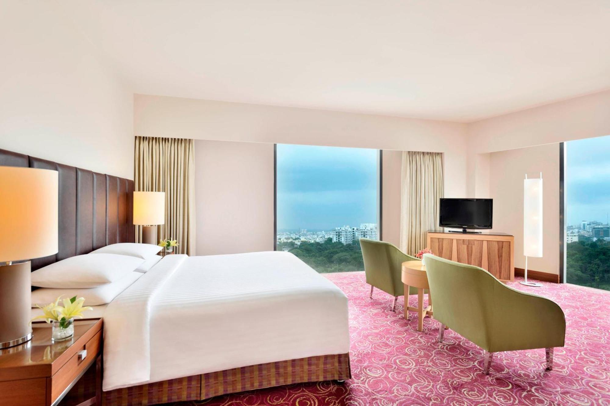 คอร์ตยาร์ด ไฮเดอราบัด Hotel ภายนอก รูปภาพ Deluxe Suite