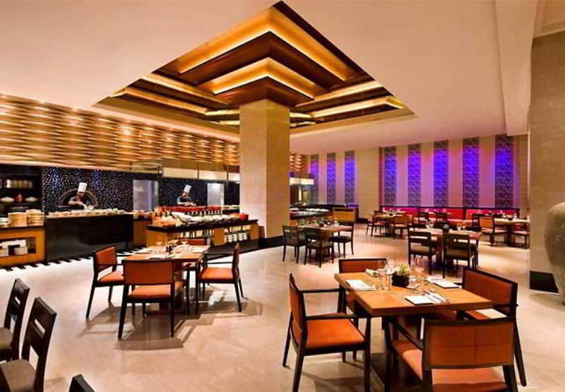 คอร์ตยาร์ด ไฮเดอราบัด Hotel ภายนอก รูปภาพ The restaurant