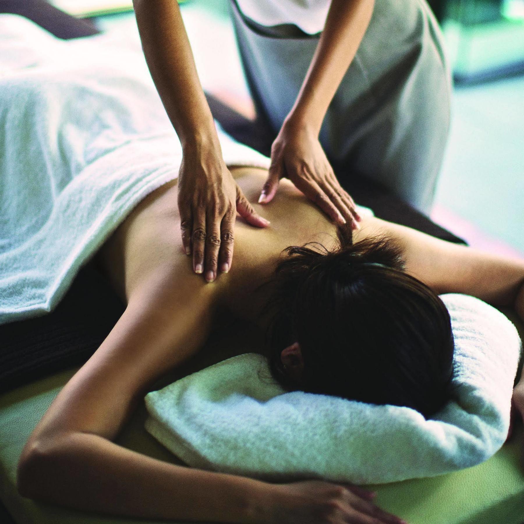 คอร์ตยาร์ด ไฮเดอราบัด Hotel ภายนอก รูปภาพ A massage